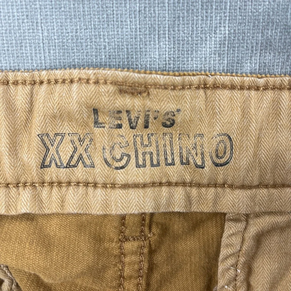 Levi's Men 33x32 Tan XX Chino Corduroy Standard Taper Pants